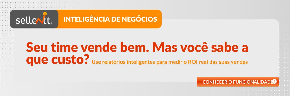 Gestor comercial analisando relatório de ROI de vendas no painel de inteligência da Sellentt