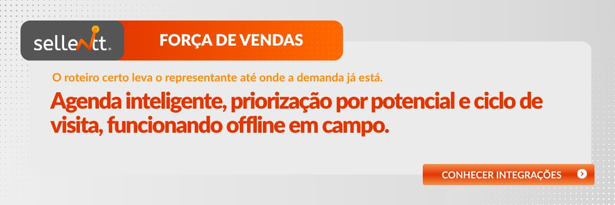 Representante comercial consultando roteiro de visitas inteligente no aplicativo da Sellentt durante deslocamento em campo
